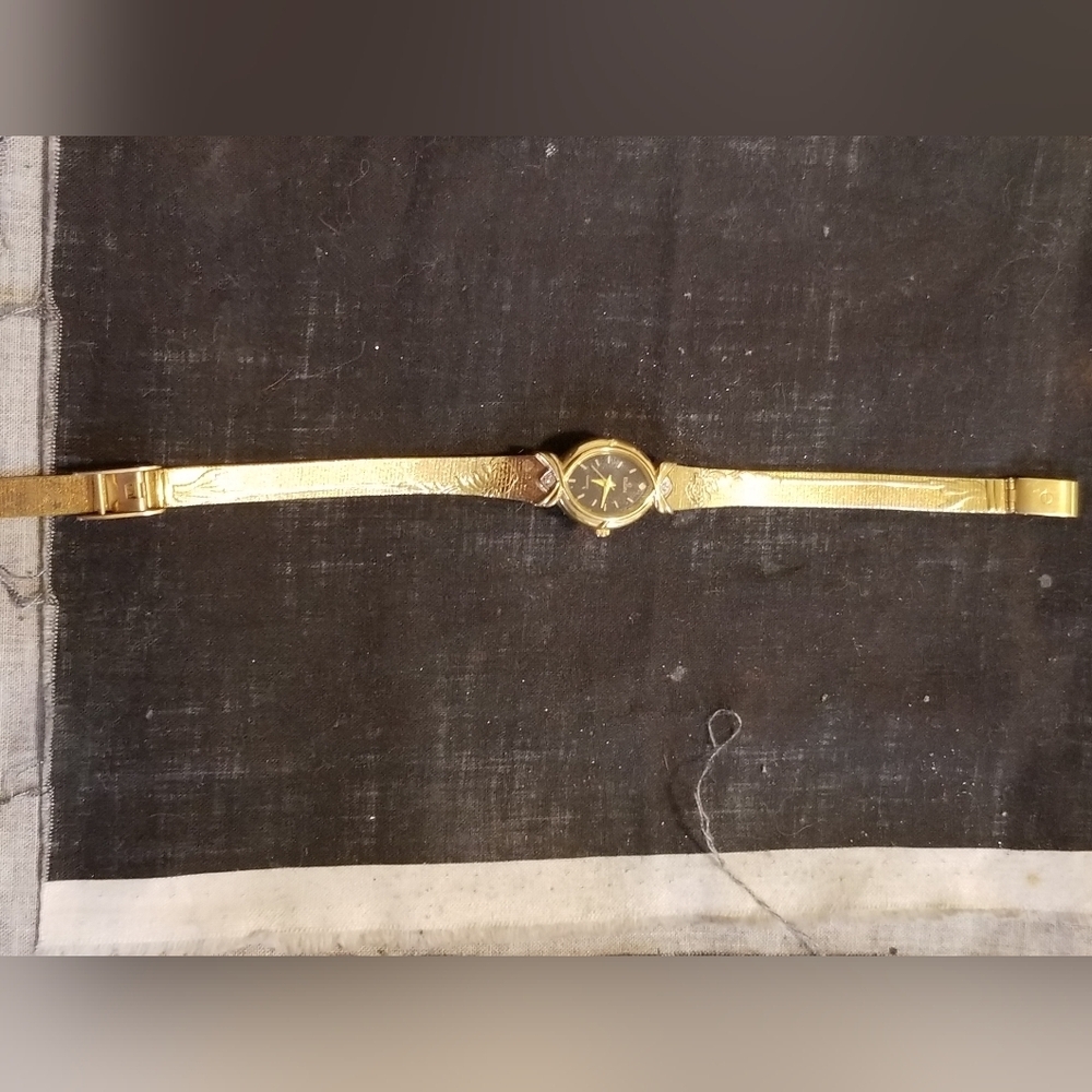 Elgin Quartz Women's Watch EK674-007 - Picture 6 of 6